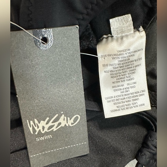 NWT Mossimo l Women’s Crochet Trim Plunge Black and White One Piece Swimsuit - Picture 11 of 12
